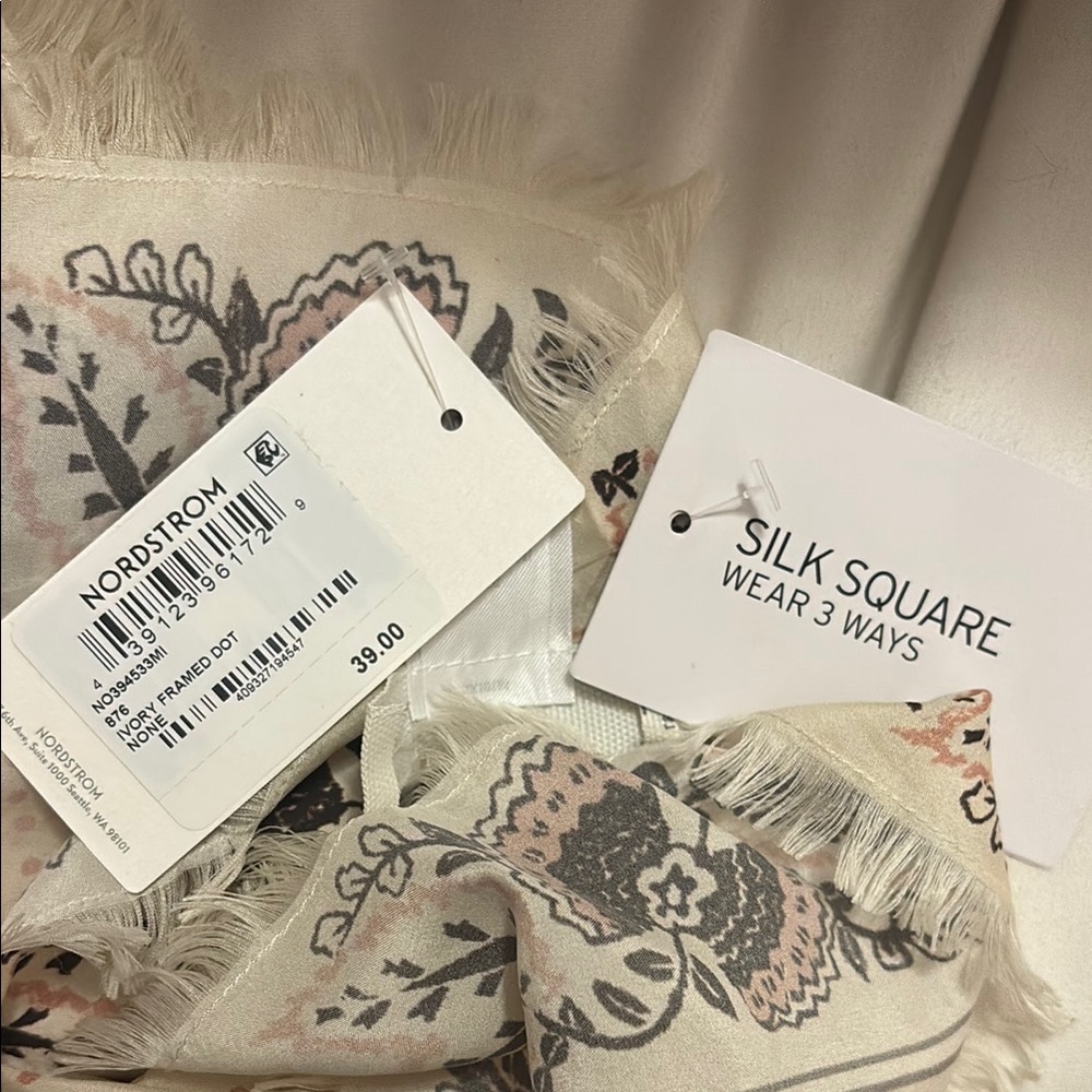 PRINT SQUARE SILK SCARF IN IVORY FRAMED DOT #33